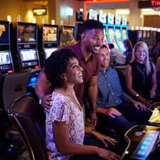 Filipino player completing a GCash deposit on phsky casino mobile browser